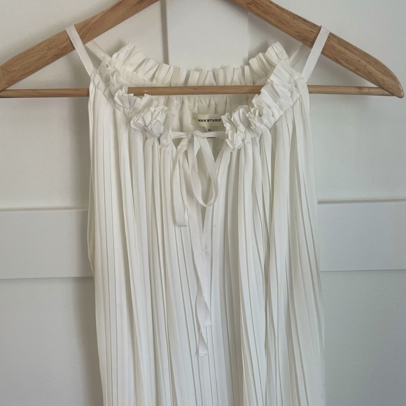 Max Studio White & Navy Pleated Maxi Dress, Size XL - Picture 3 of 8